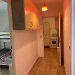 Apartment Pmr 2 Avec Parking, Proche Tram Angers