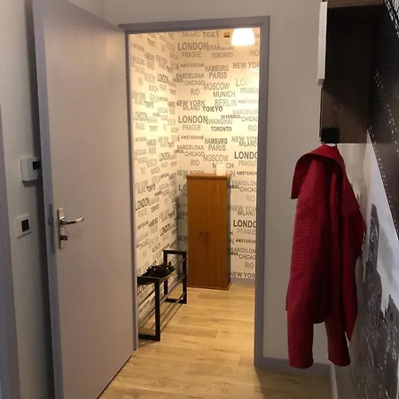 Apartmán 2 Bedrooms For 5 With Parking - Near Tram Angers