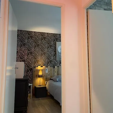Pmr 2 Avec Parking, Proche Tram Apartment