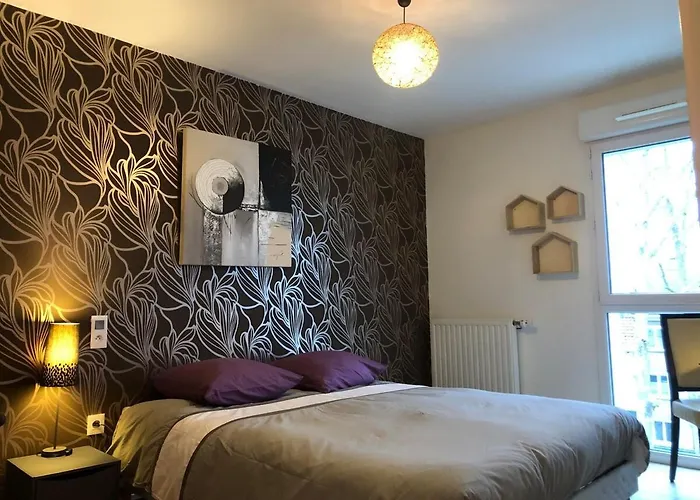 公寓 2 Bedrooms For 5 With Parking - Near Tram