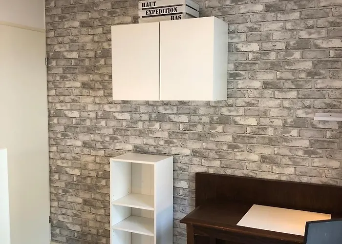 2 Bedrooms For 5 With Parking - Near Tram * 昂热