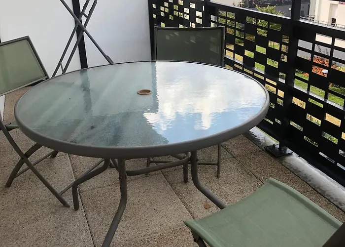 公寓 2 Bedrooms For 5 With Parking - Near Tram *