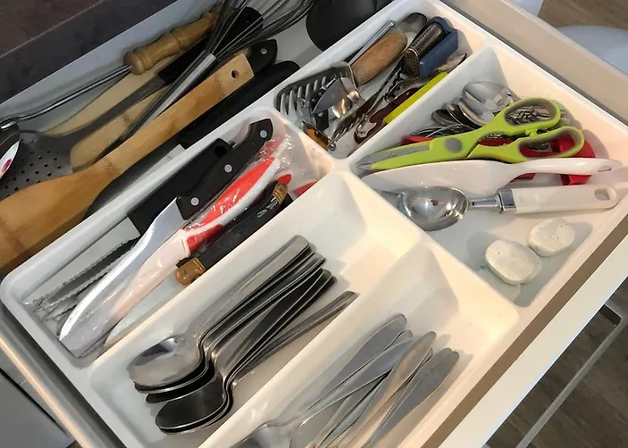 公寓 2 Bedrooms For 5 With Parking - Near Tram