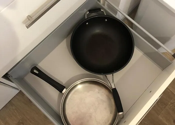 公寓 2 Bedrooms For 5 With Parking - Near Tram *